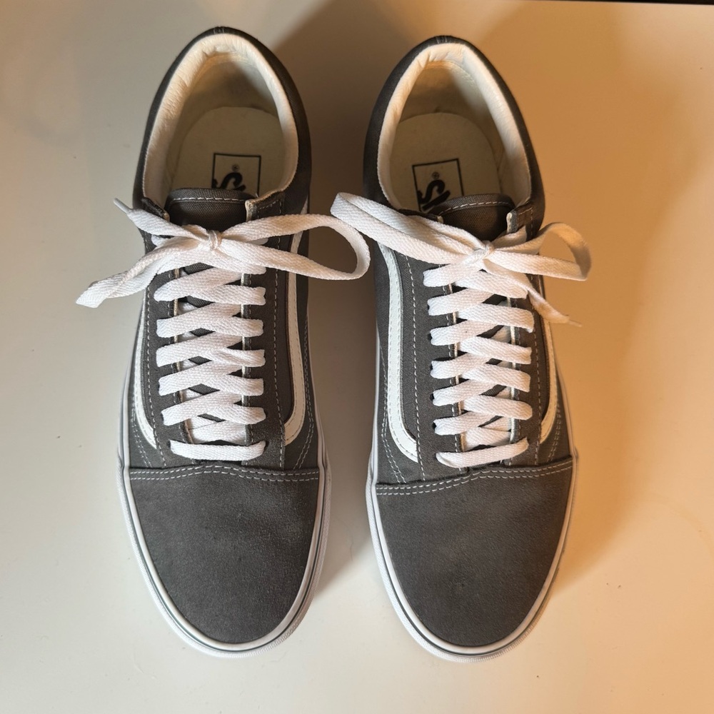 Vans Men’s canvas Old Skool Sneakers in pewter gray.